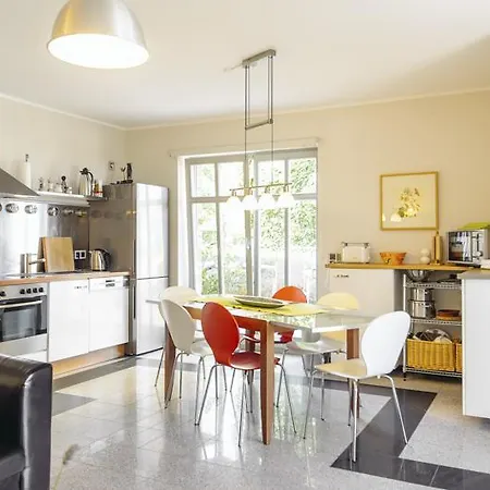 Ferienhaus Wustrow 펜션